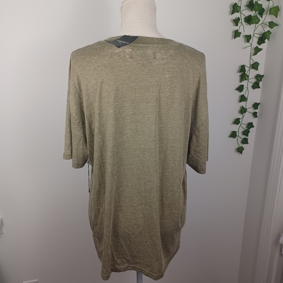 Forever 21 NEW Floral Peace Sign T-Shirt Men Large Green -Short Sleeve Tee - Picture 2 of 12